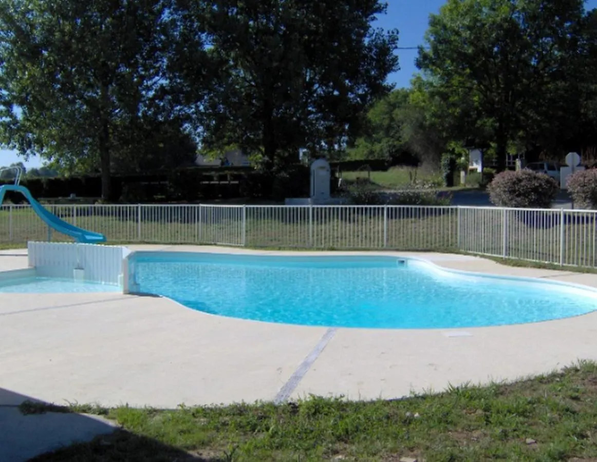 Camping Les Craoues Capvern Kemp